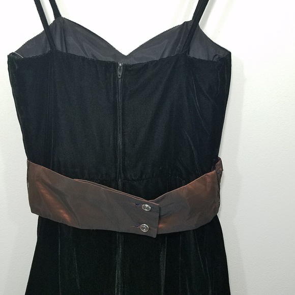 Roberta Velvet Dress Size 5/6 - Picture 5 of 6